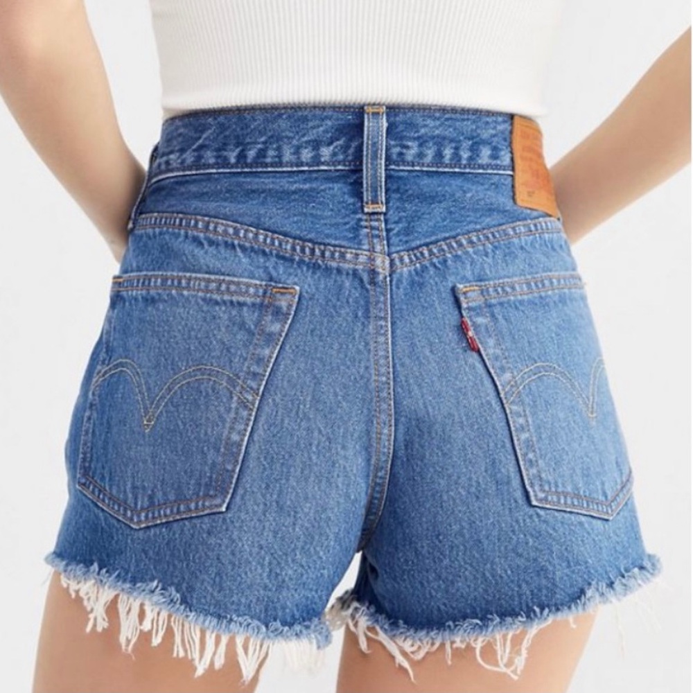 501 Mid Rise Levi Shorts